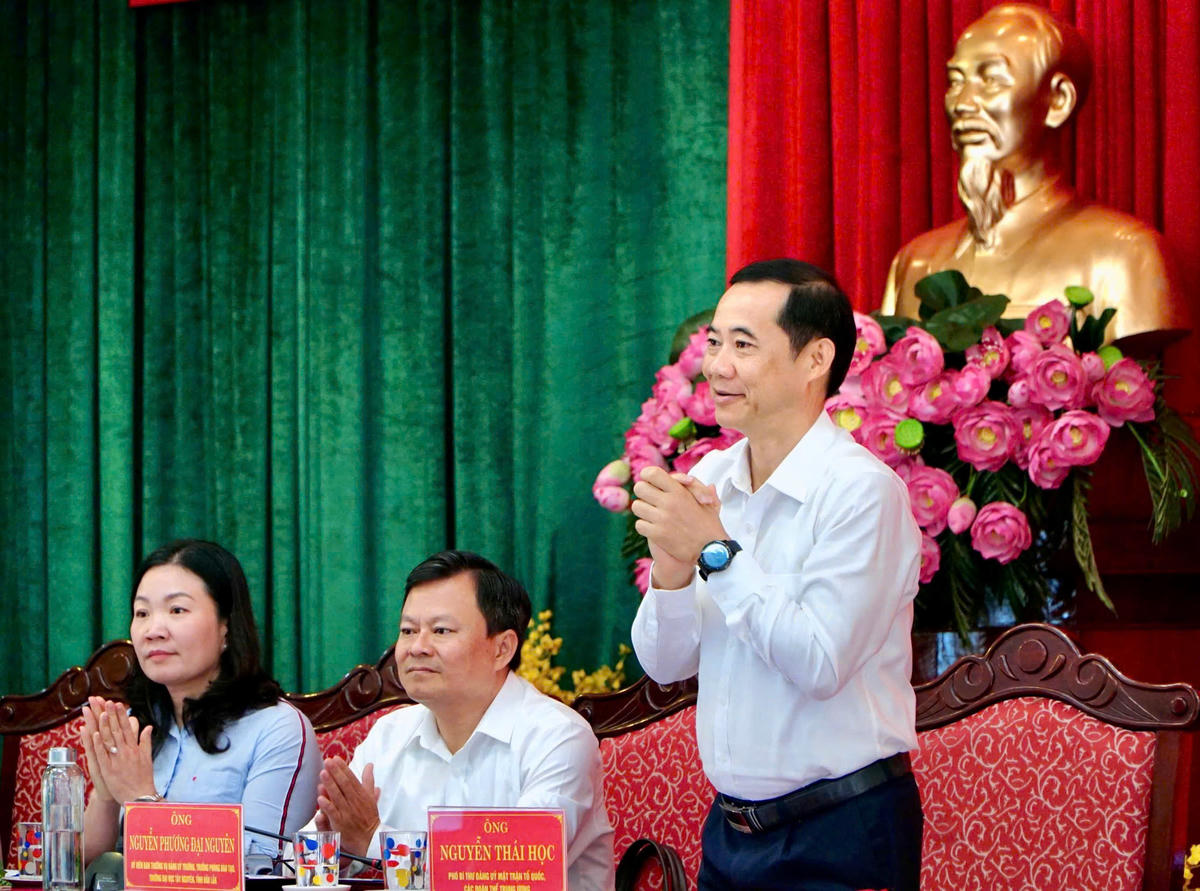 Ông Nguyễn Thái Học khẳng định sẽ tiếp tục rèn luyện, nỗ lực công tác để mỗi việc làm, dù nhỏ bé, đều xứng đáng với tình cảm và niềm tin của bà con cử tri. Ảnh: HT.