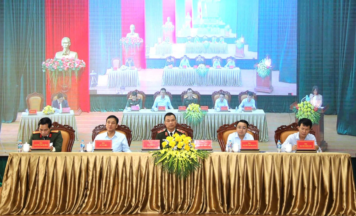 Các ứng cử viên đơn vị bầu cử số 13. Ảnh: CATH