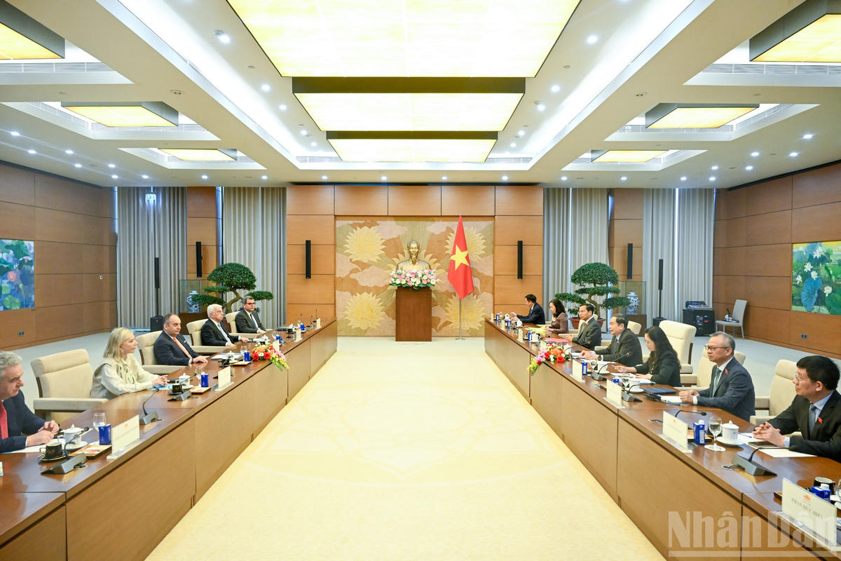 Quang cảnh cuộc tiếp tại Nhà Quốc hội. (Ảnh: DUY LINH)