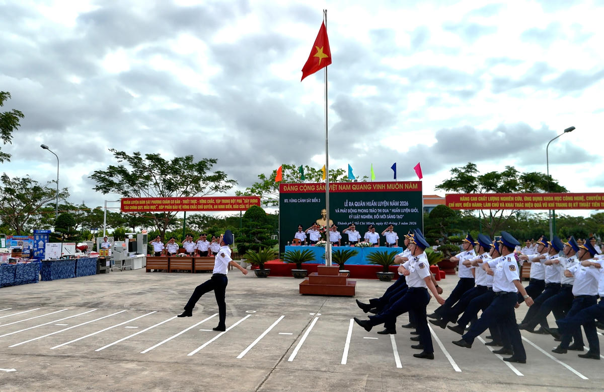 TP Hồ Chí Minh:
Nhiều lực lượng tổ chức ra quân huấn luyện năm 2026