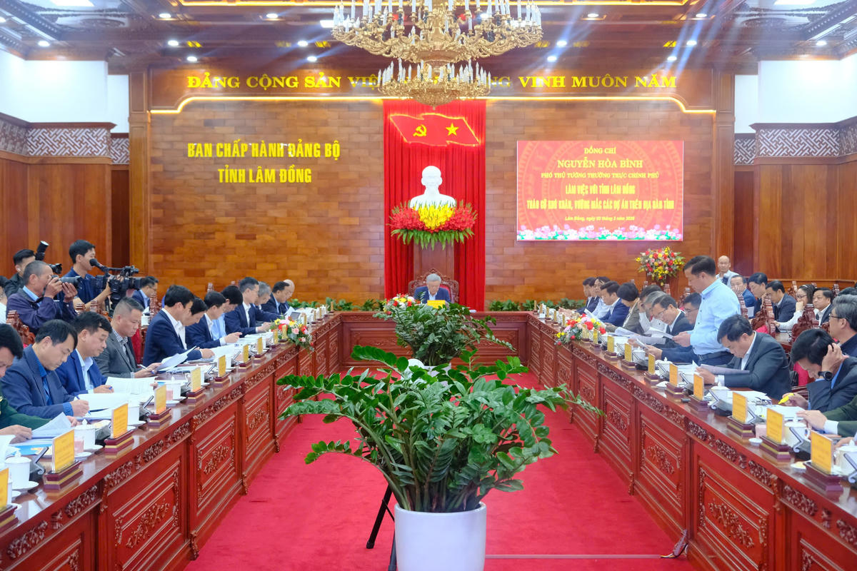 Quang cảnh buổi làm việc.&nbsp;Ảnh X.H