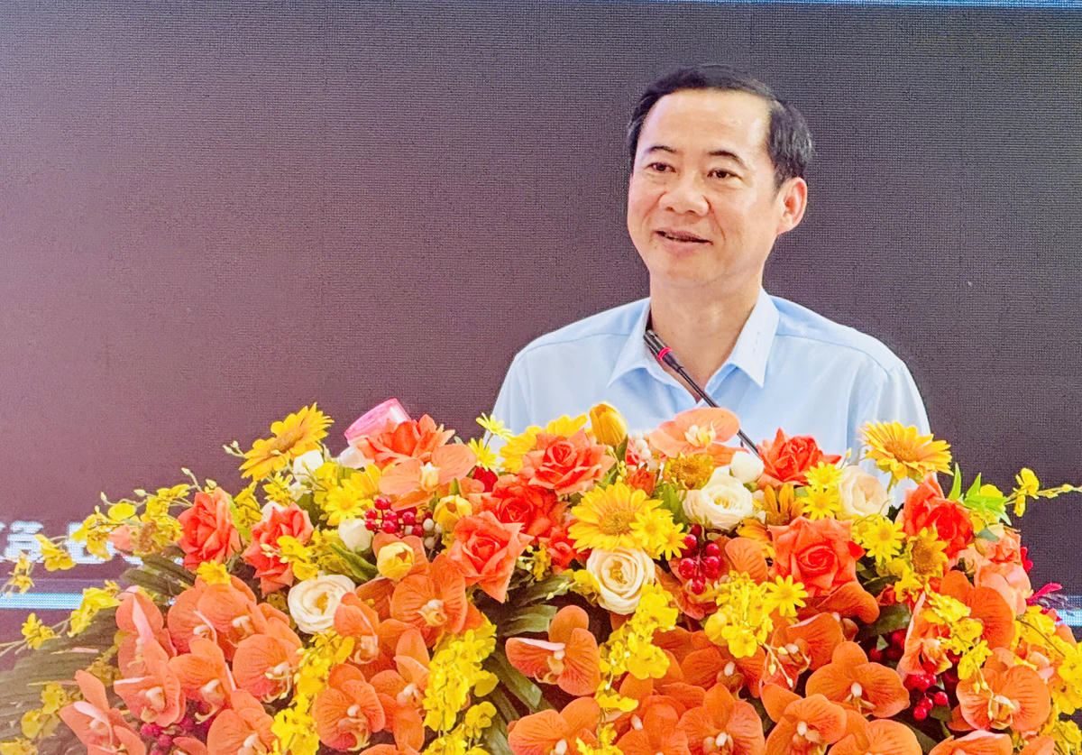 Ông Nguyễn Thái Học – Phó Bí thư Đảng ủy Mặt trận Tổ quốc, các đoàn thể Trung ương nhấn mạnh&nbsp;những chuẩn mực cốt lõi của người đại biểu dân cử. Ảnh: Thanh Nga.