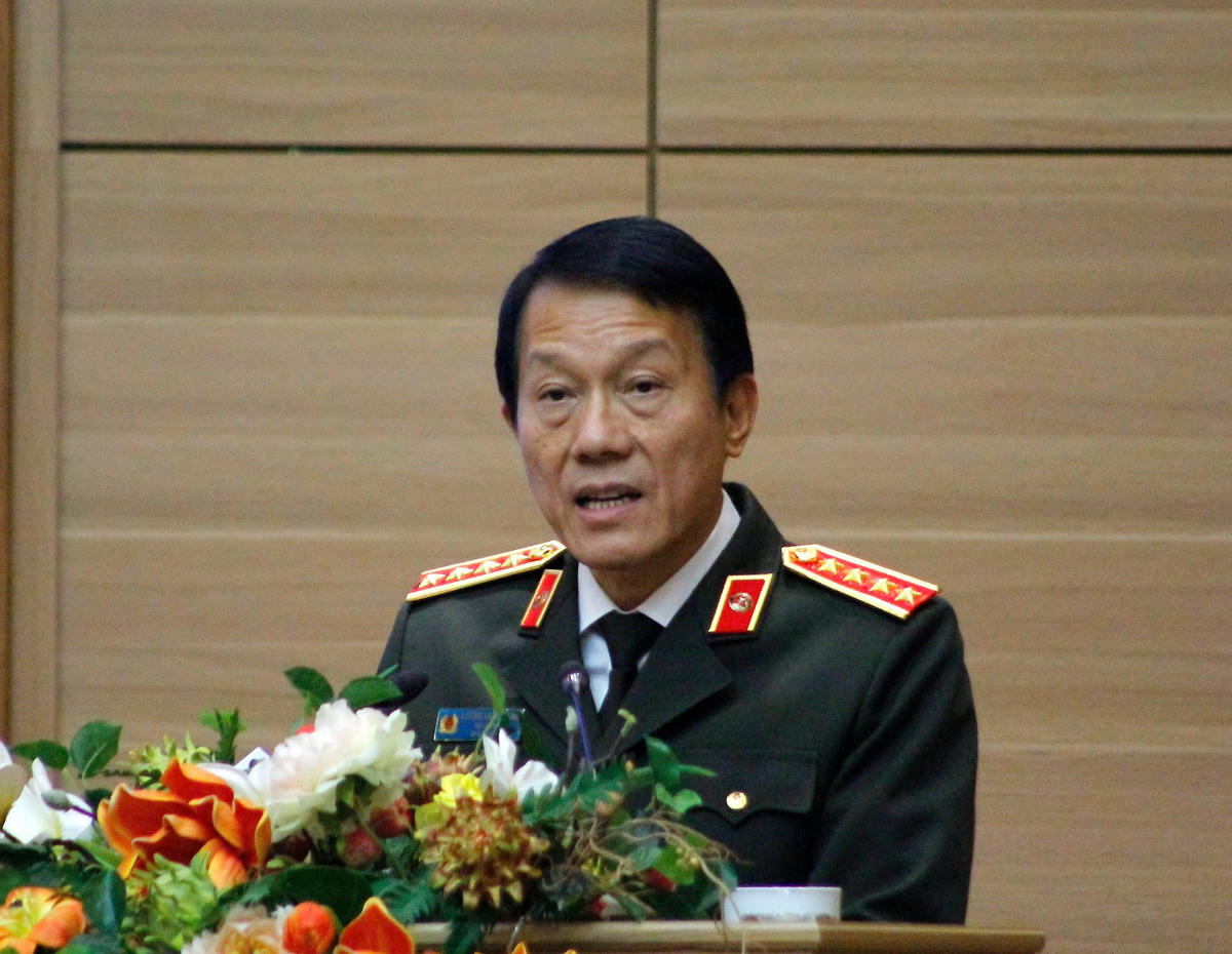 Bộ trưởng Bộ Công an Lương Tam Quang trình bày Chương trình hành động ứng cử Quốc hội. Ảnh: Duy Hưng