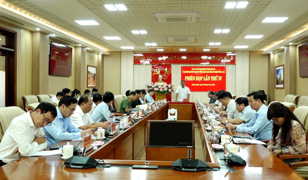 Quang cảnh phiên họp lần thứ IV. Ảnh: CV.