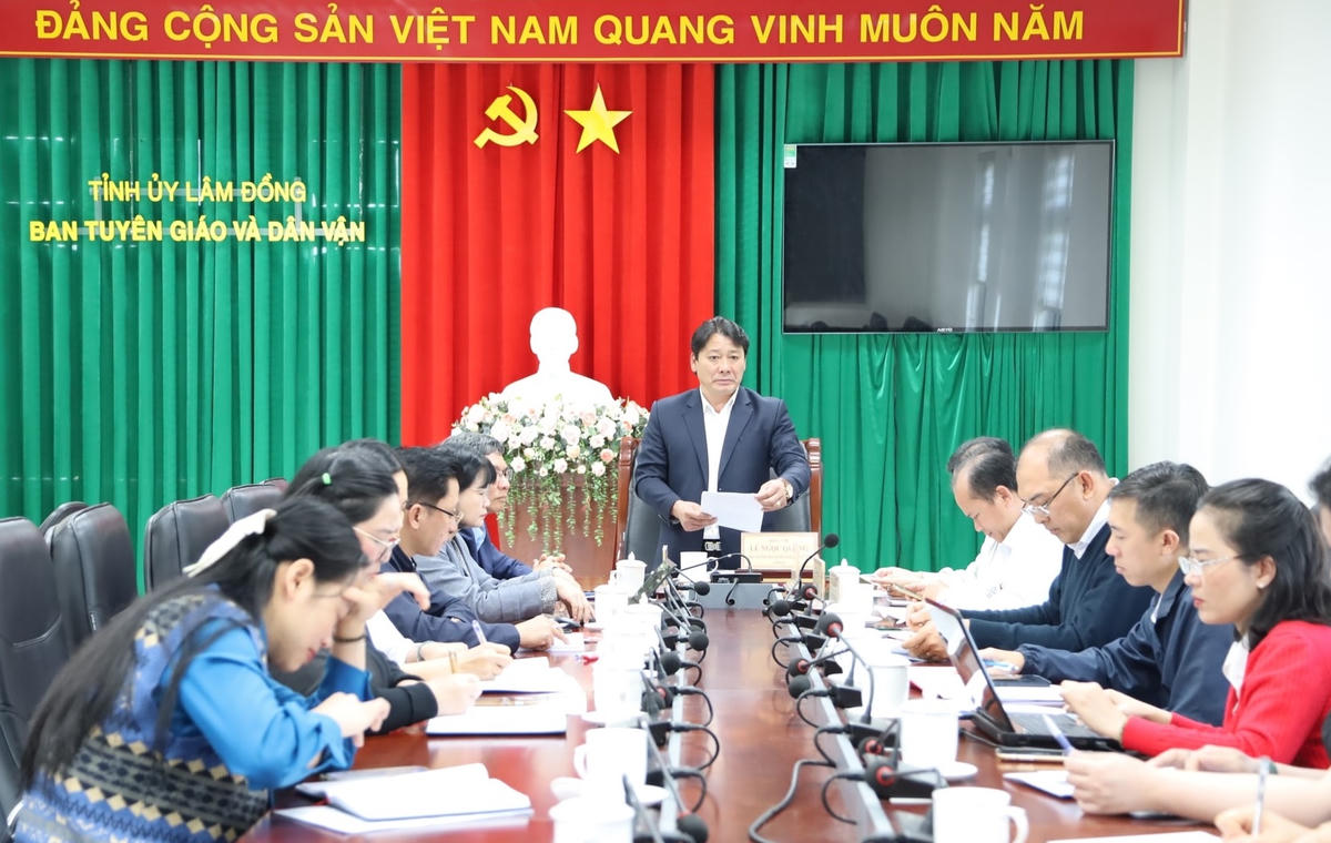 Quang cảnh cuộc họp. Ảnh CT