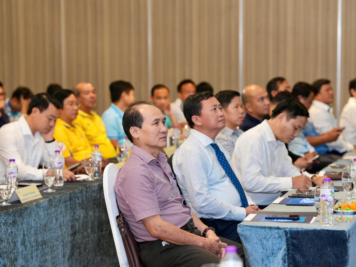 Các đại biểu tham dự buổi lễ. Ảnh: Thùy Trang.