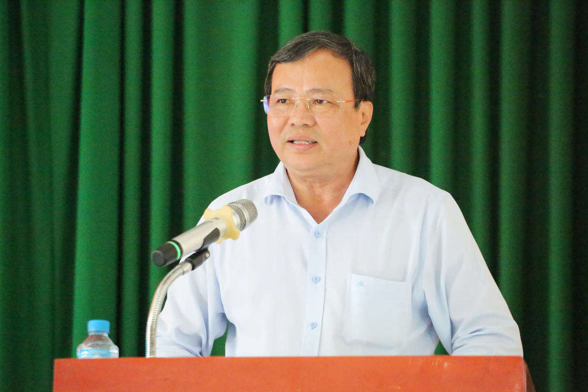 Ông Lê Văn Hẳn, Chủ tịch UBND tỉnh Tây Ninh cam kết thực hiện các biện pháp để nâng cao chất lượng đời sống nhân dân. Ảnh: A.Huy.