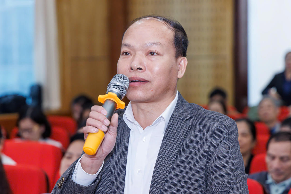 Đại diện cử tri phát biểu ý kiến Ảnh: Quang Vinh