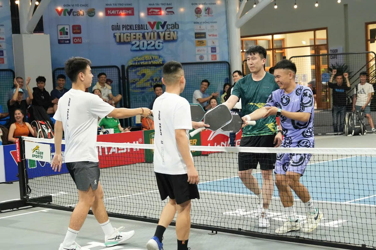 Sau Lễ ra mắt là các trận đấu giao lưu với VĐV Nguyễn Đắc Tiến.