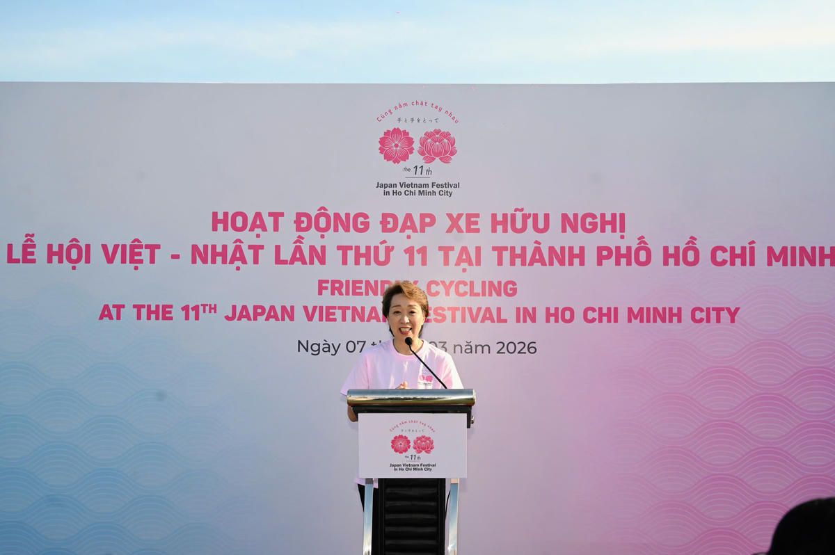 Bà Hashimoto Seiko, Nghị sĩ Thượng viện Nhật Bản và Trưởng Ban Tổ chức phía Nhật Bản của Lễ hội Việt - Nhật phát biểu.