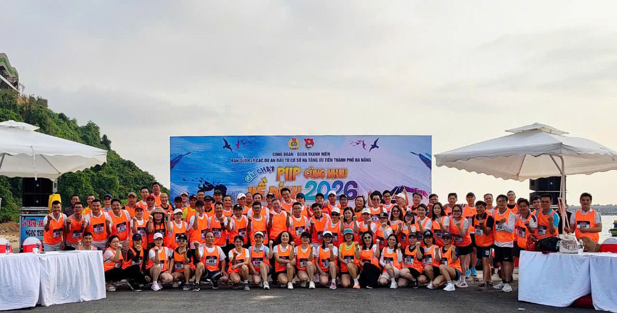 Các vận động viên tham gia giải chạy. Ảnh: Nguyễn Tú.