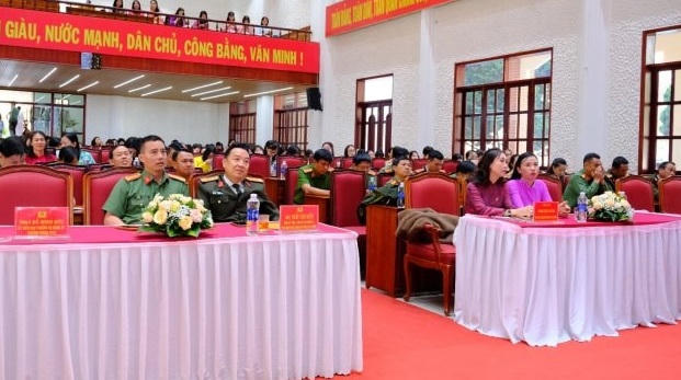 Các đại biểu tham dự buổi gặp mặt. Ảnh X.H