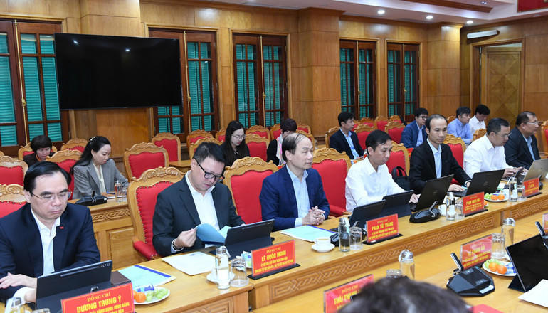 Các đại biểu dự hội nghị.