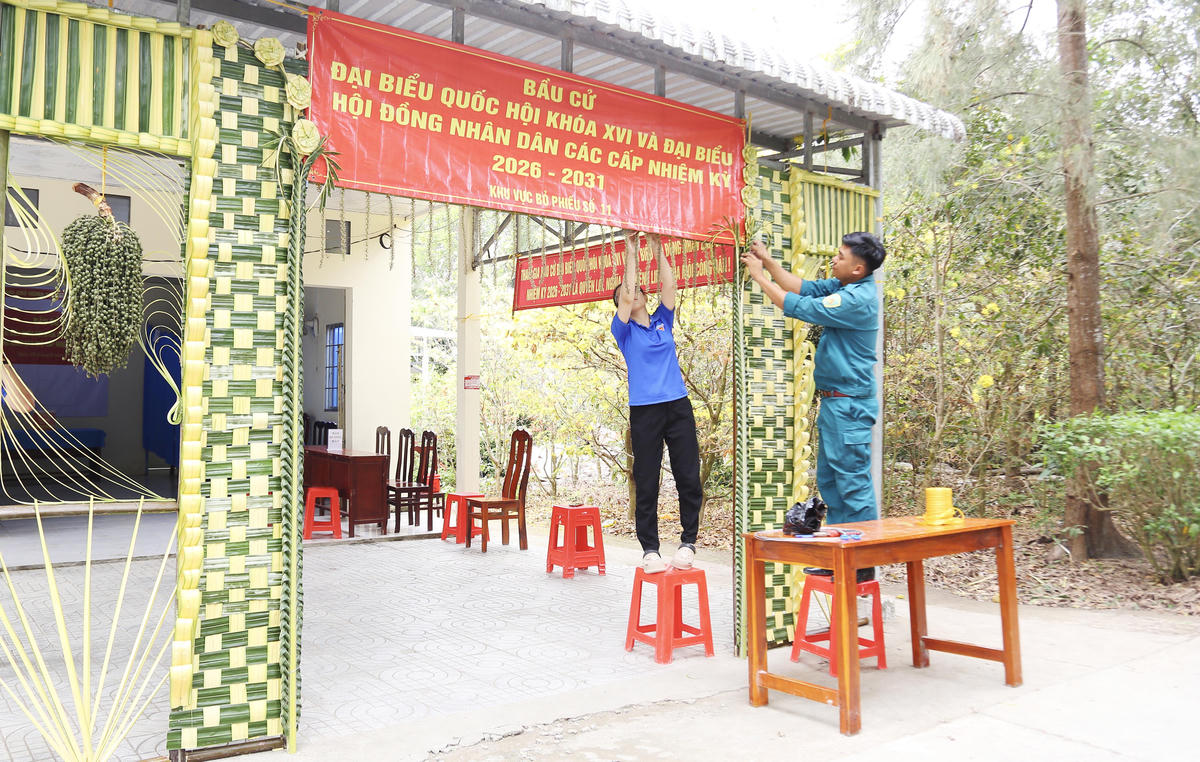 Tây Nam Bộ rộn ràng ngày hội lớn