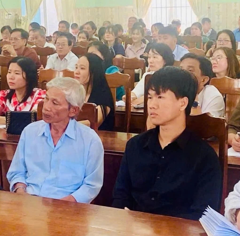 Các đại biểu tham gia tập huấn nghiệp vụ bầu cử. Ảnh CT.
