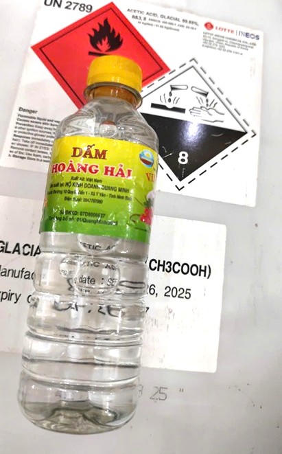 Sẩm phẩm dấm Hoàng Hải là hàng giả. Ảnh: CANB