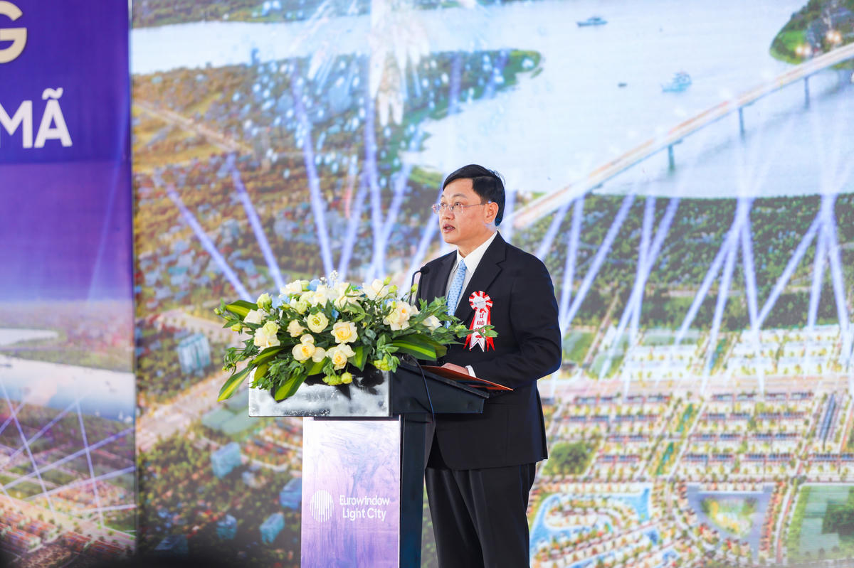 Ông Mai Xuân Liêm -&nbsp;Phó Chủ tịch Thường trực UBND tỉnh Thanh Hóa phát biểu tại lễ khởi công dự án. Ảnh: E.H