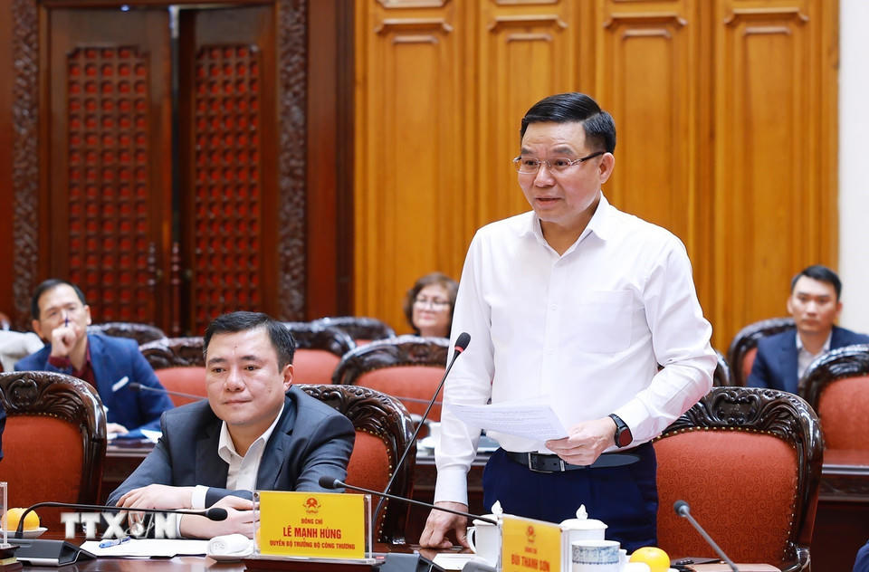 Quyền Bộ trưởng Bộ Công Thương Lê Mạnh Hùng, Tổ phó Thường trực, phát biểu. (Ảnh: Dương Giang/TTXVN).