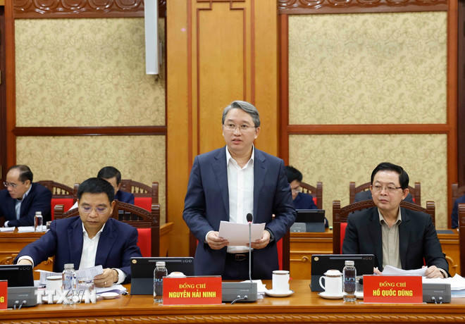 Đồng chí Nguyễn Hải Ninh, Ủy viên Trung ương Đảng, Bộ trưởng Bộ Tư pháp, Ủy viên Ban Chỉ đạo phát biểu. (Ảnh: Thống Nhất/TTXVN)