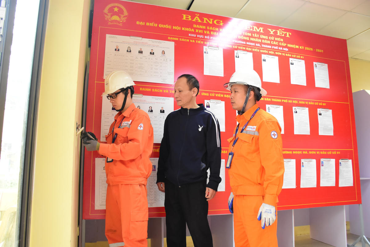 Phối hợp với Ban tổ chức kiểm tra hệ thống điện tại điểm bầu cử, đảm bảo an toàn điện