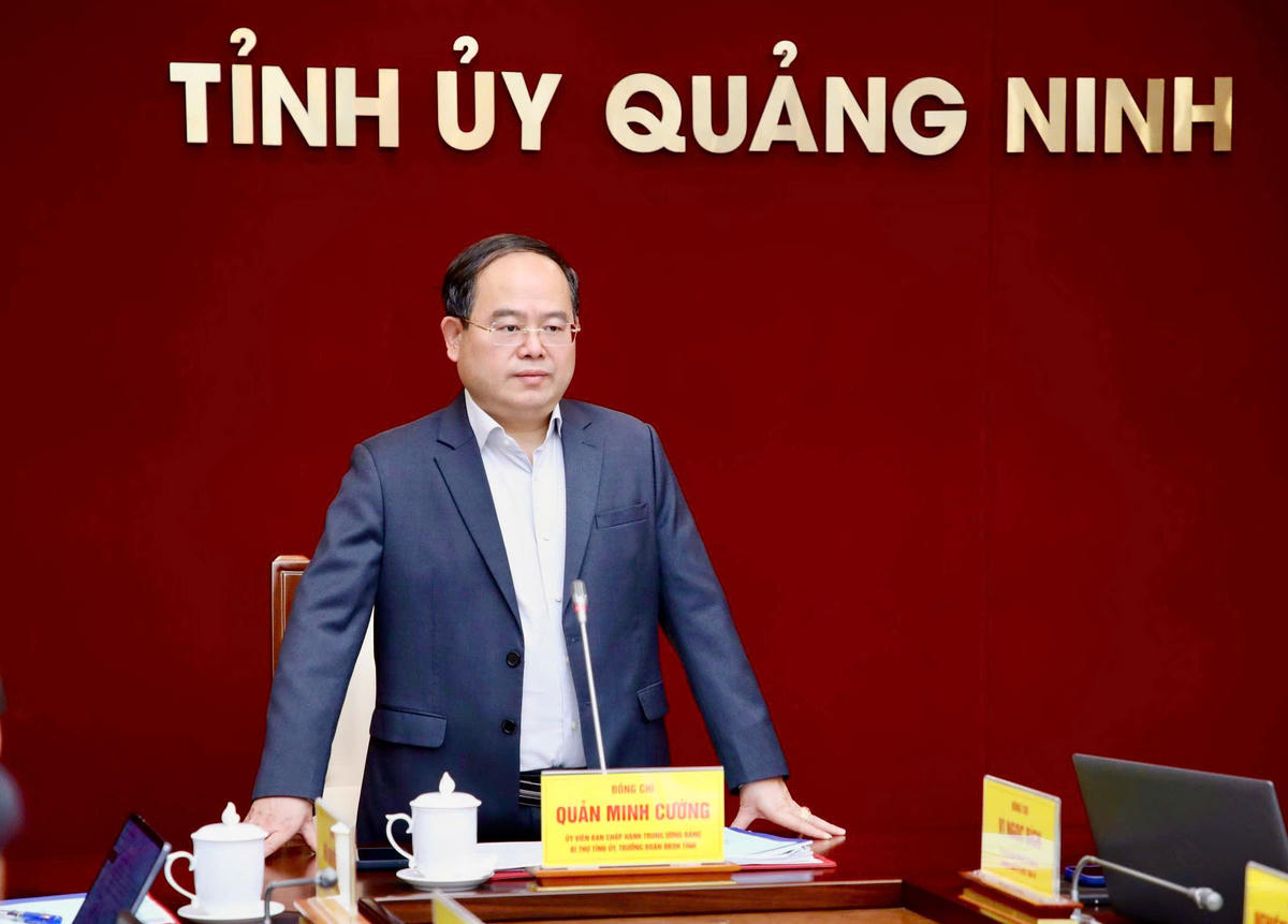 Bí thư Tỉnh ủy Quảng Ninh Quản Minh Cường phát biểu chỉ đạo tại buổi làm việc.