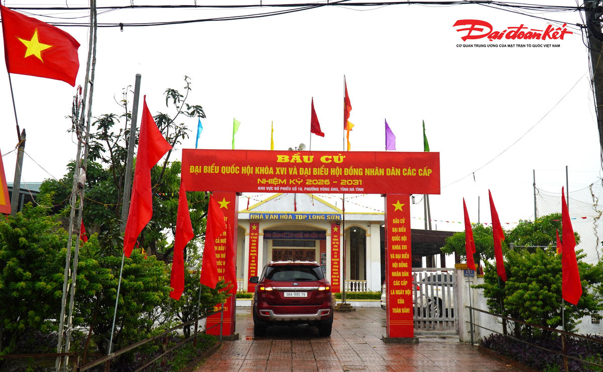 Từ các tuyến đường đến từng nhà văn hóa tổ dân phố, công tác chuẩn bị đang được các lực lượng khẩn trương hoàn thiện, sẵn sàng cho ngày hội non sông của toàn dân.&nbsp; &nbsp;