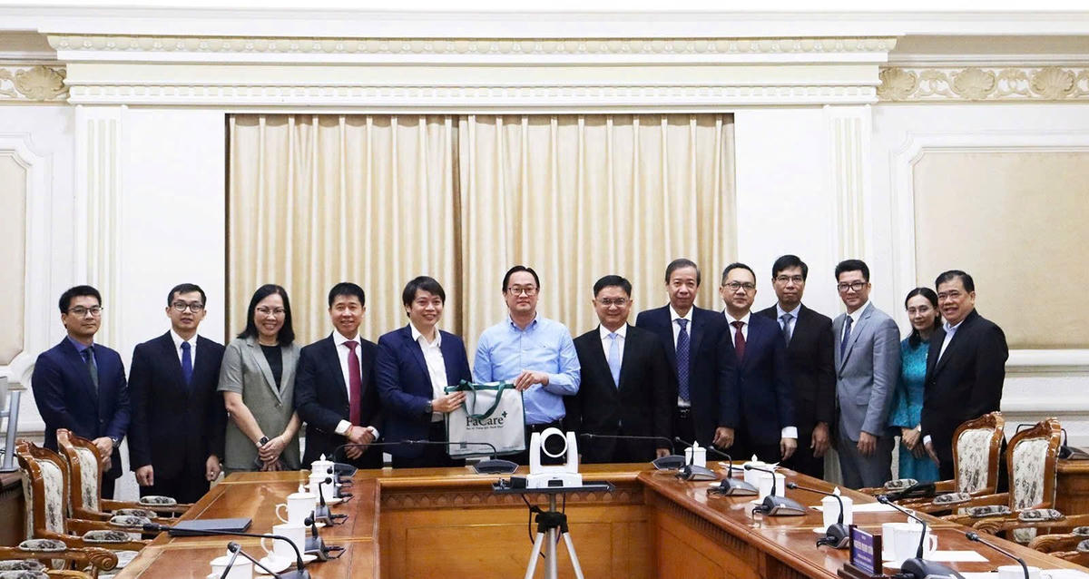 UBND TP. HCM làm việc với Trung ương Hội Thầy thuốc trẻ Việt Nam.&nbsp;