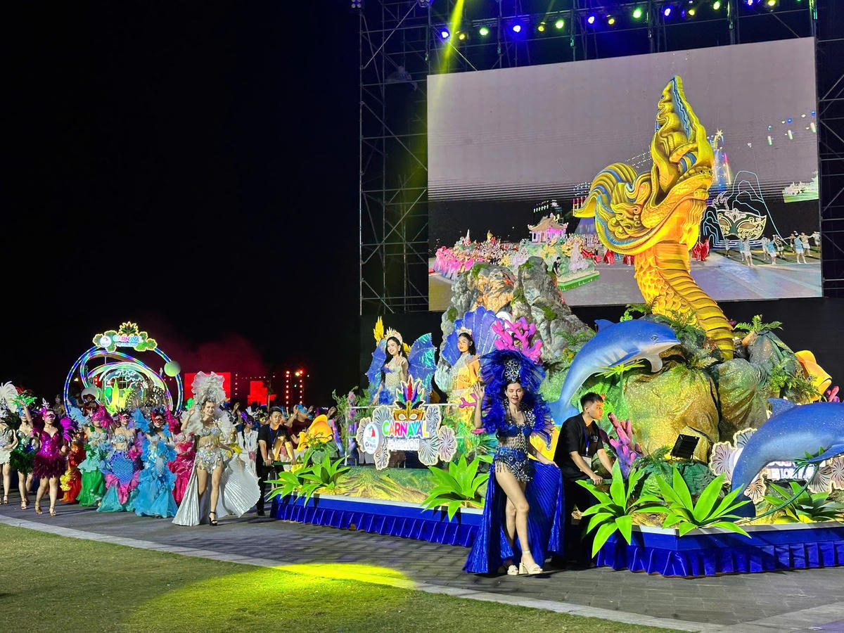 Màn diễu hành tại Carnaval Hạ Long 2025.