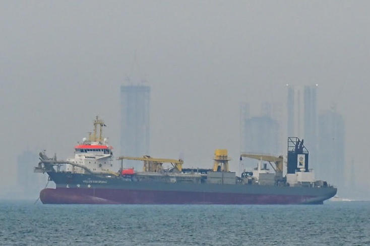 Xung đột tại Trung Đông: Iran thắt chặt kiểm soát tàu qua eo biển Hormuz