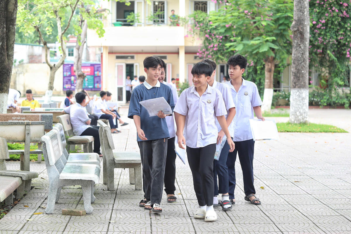 Thí sinh dự thi vào lớp 10 THPT công lập tại Hà Nội năm 2025.