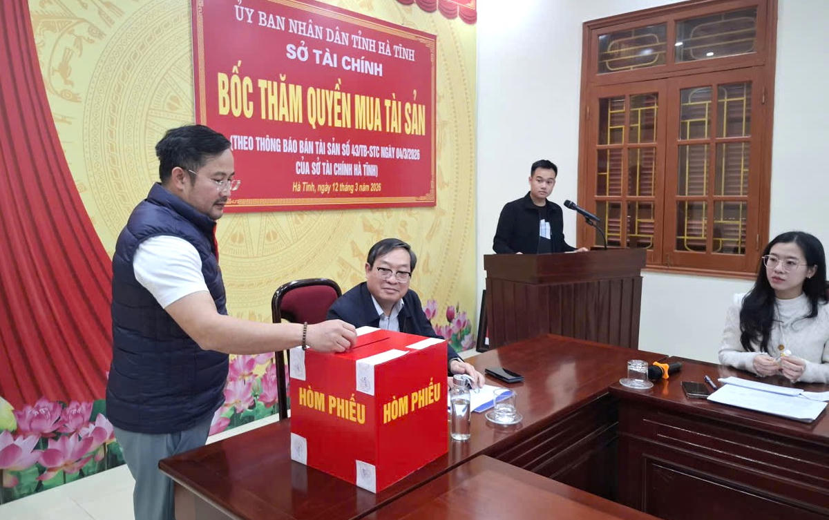 Có 6 doanh nghiệp tham gia bốc thăm nhưng không có doanh nghiệp nào ở Hà Tĩnh. Ảnh: TT.