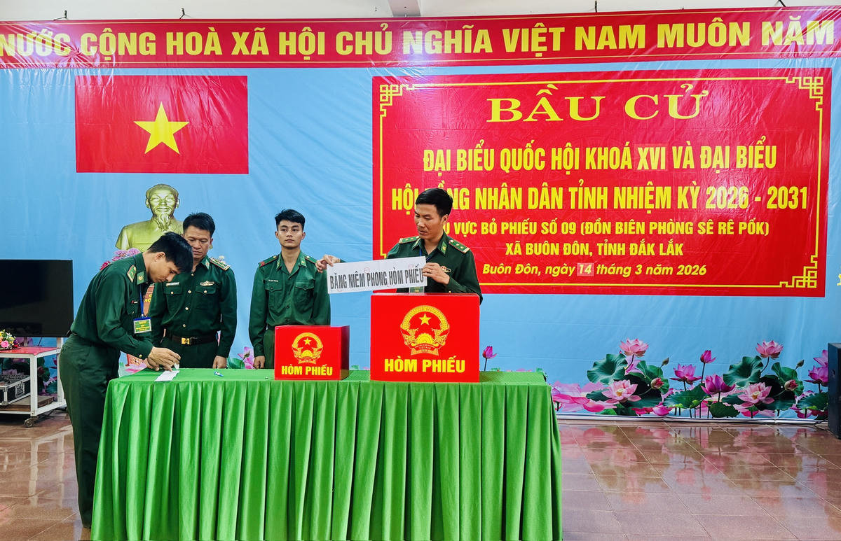 Các khâu chuẩn bị bầu cử được thực hiện nghiêm túc, chặt chẽ. Ảnh: Thanh Nga.