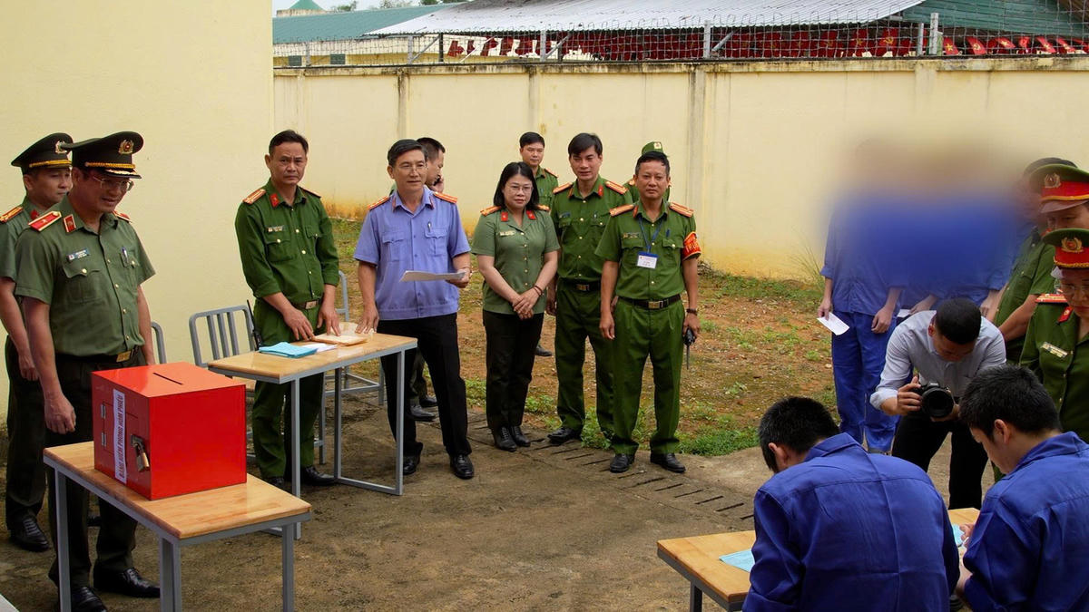 Khu vực tổ chức cho người bị tạm giam, tạm giữ tham gia bỏ phiếu. Ảnh: CV.. 