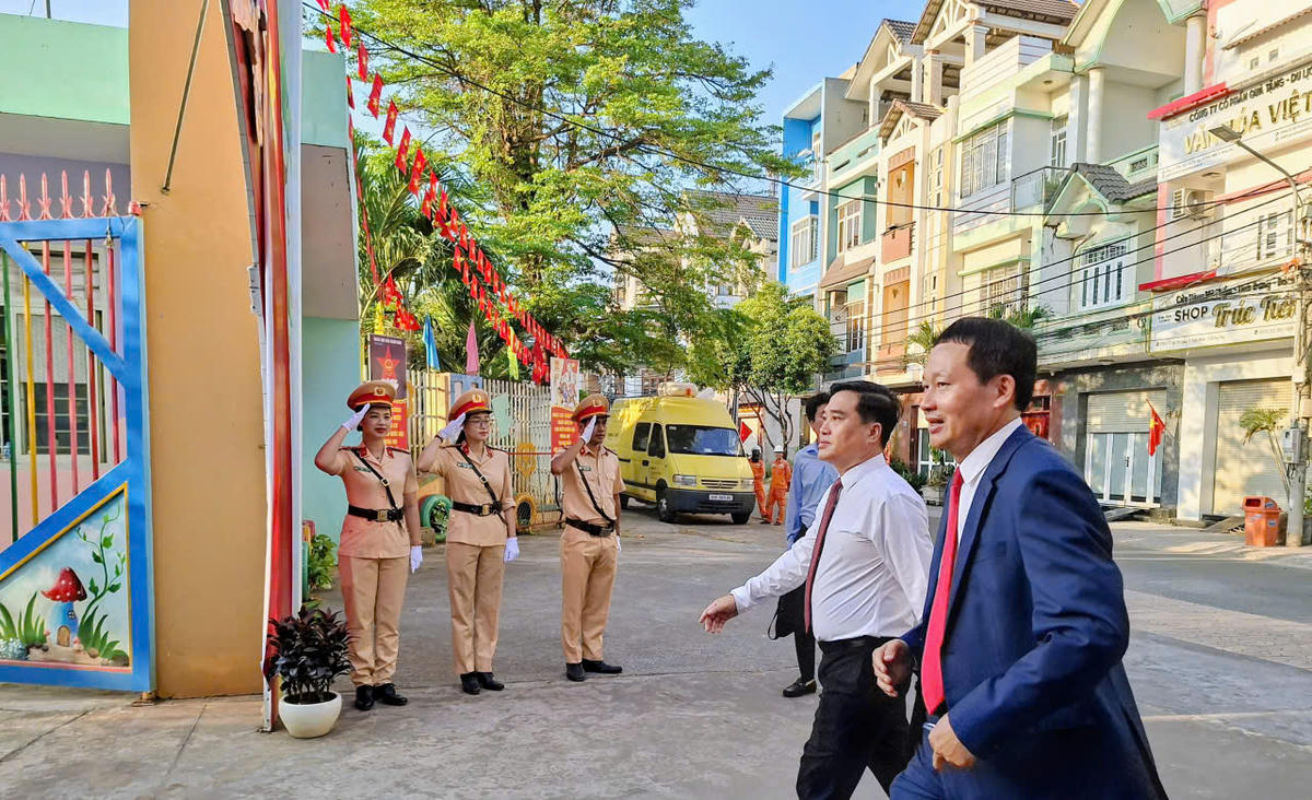 Đồng Nai: Không khí rộn ràng tại khu vực bỏ phiếu phường Trấn Biên