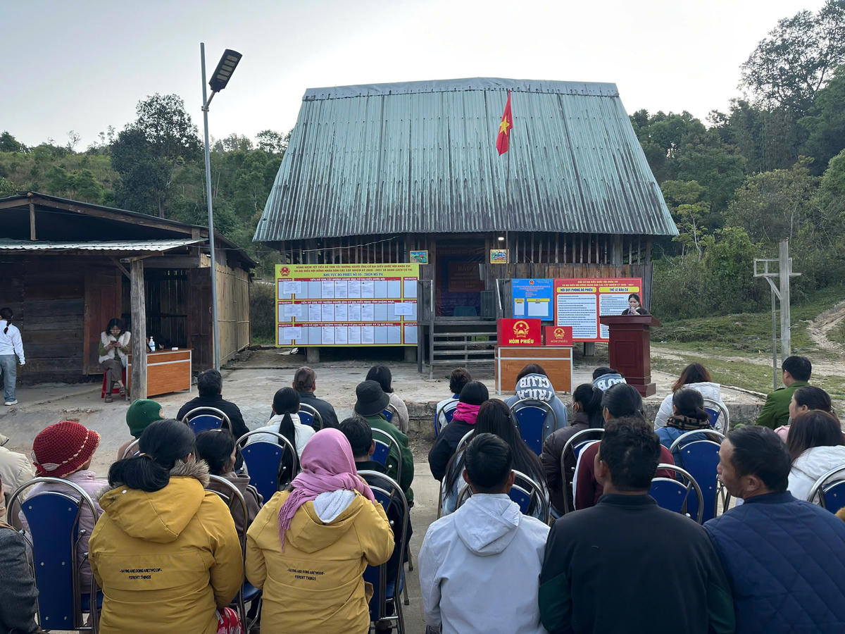 Một điểm bỏ phiếu tại xã Tu Mơ Rông, tỉnh Quảng Ngãi. Ảnh: CV.