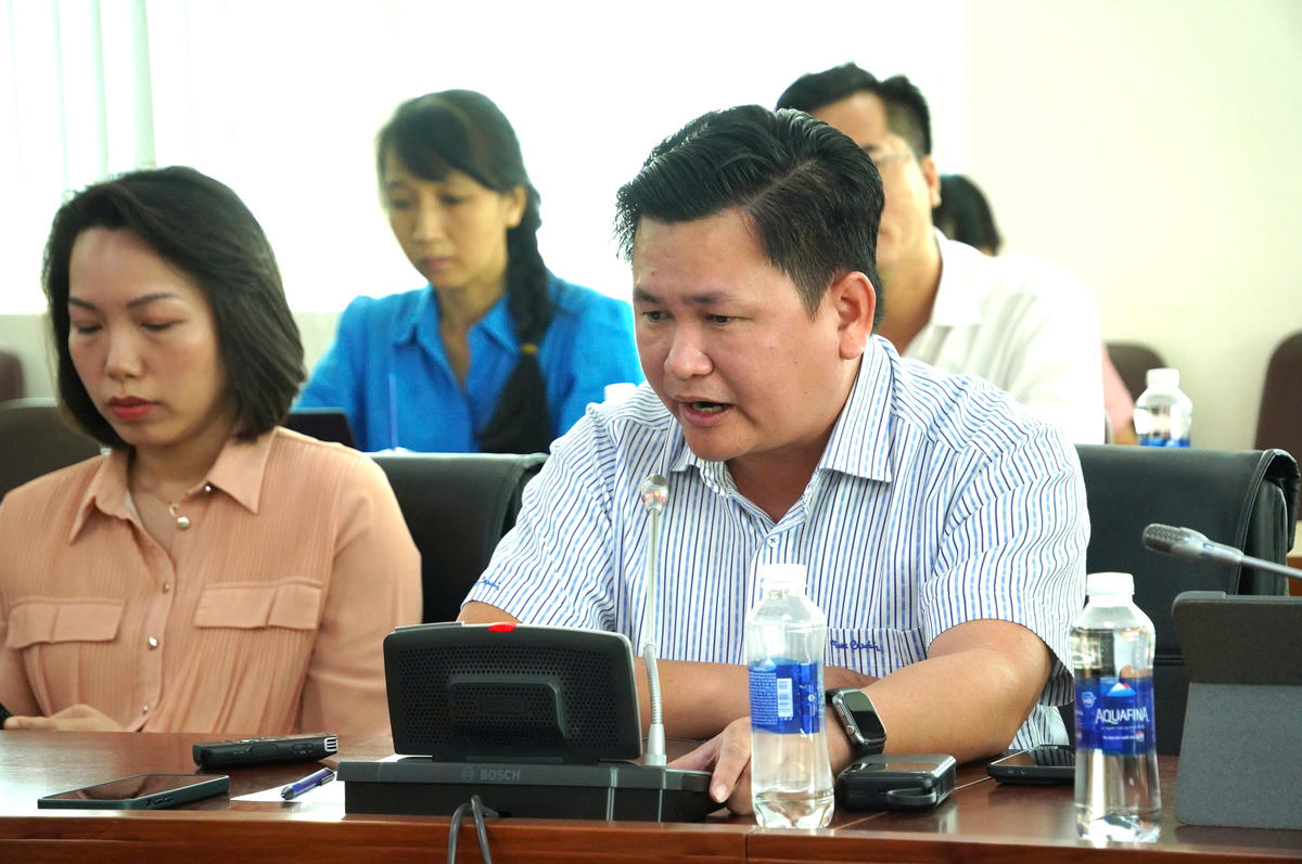 Đại diện Hiệp hội Lương thực Việt Nam nói về những khó khăn của ngành lúa gạo hiện nay. Ảnh: S.X.