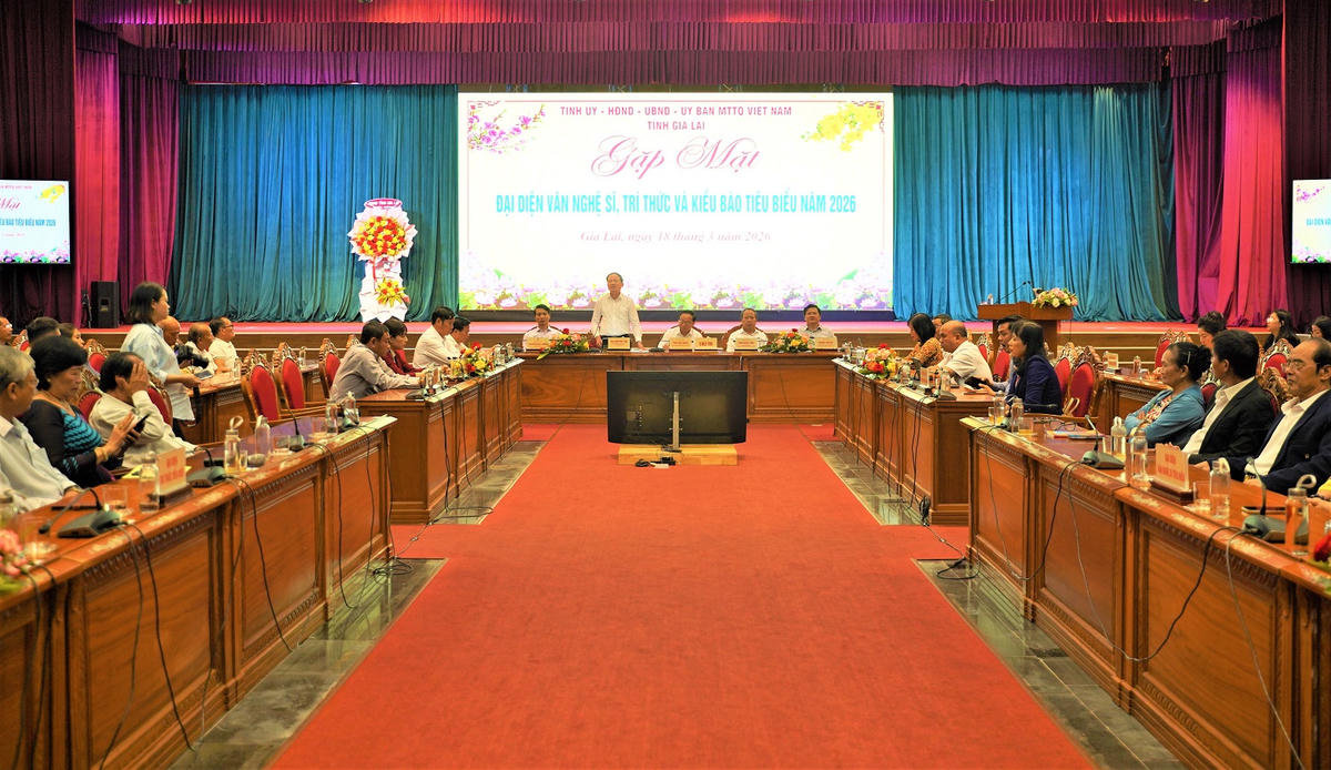 Quang cảnh buổi gặp mặt. Ảnh: Đình Sang.