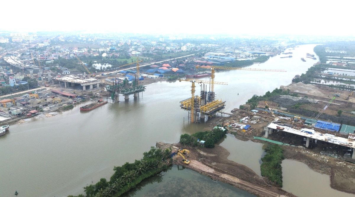 Toàn cảnh thi công cầu Hải Thành, TP Hải Phòng. Ảnh: MD.&nbsp;