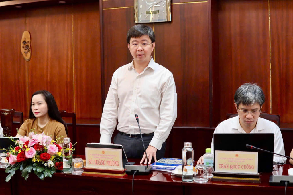 Thứ trưởng Bộ KHCN Bùi Hoàng Phương phát biểu tại buổi làm việc. Ảnh: Bộ KHCN.
