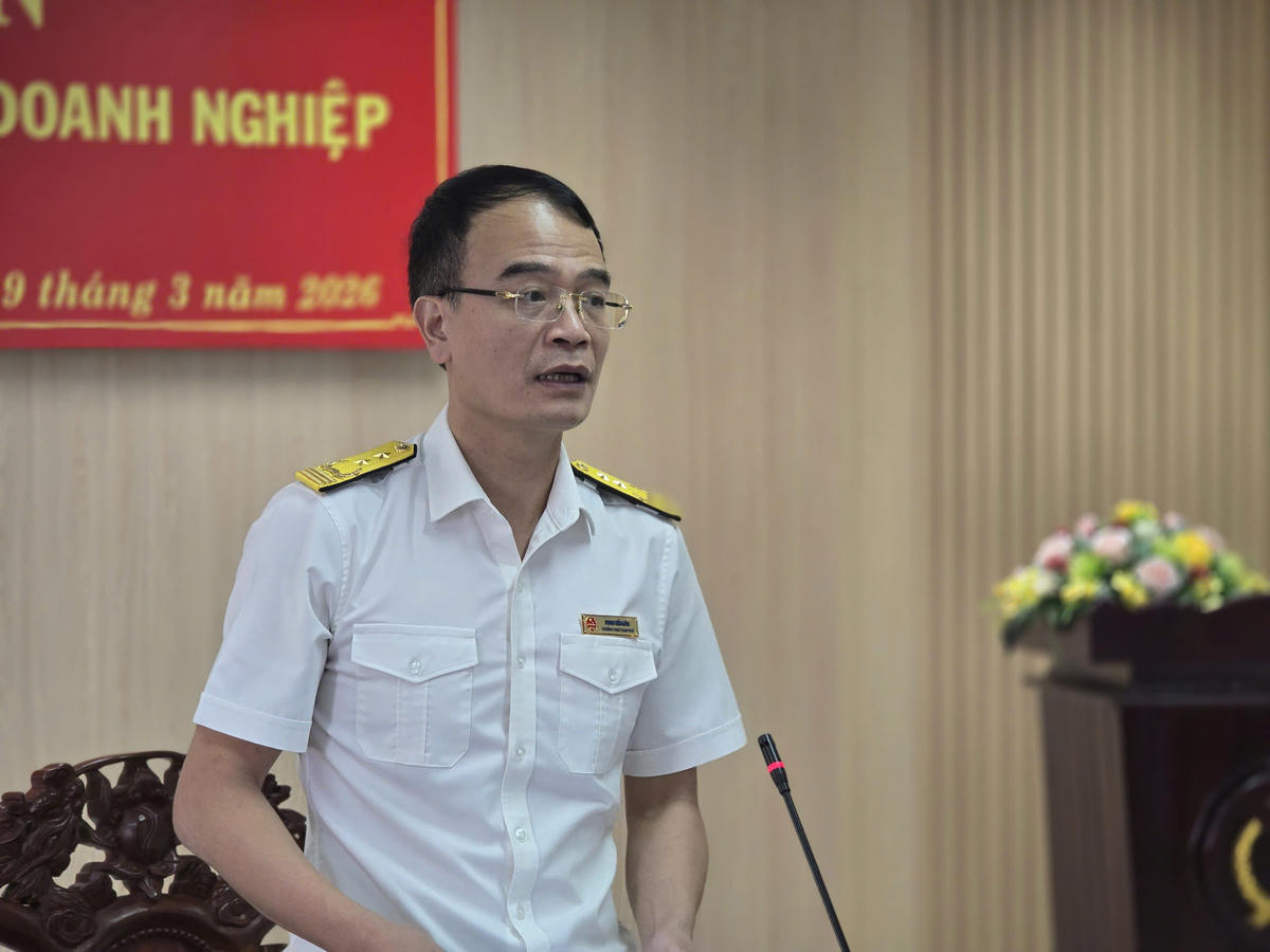 Ông Phan Tiến Lân - Trưởng Thuế thành phố Cần Thơ phát biểu tại hội nghị. Ảnh Phạm Ngọc.&nbsp;