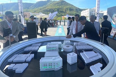 Khởi công xây dựng dự án UEH Nexus Campus Nha Trang. Ảnh X.H