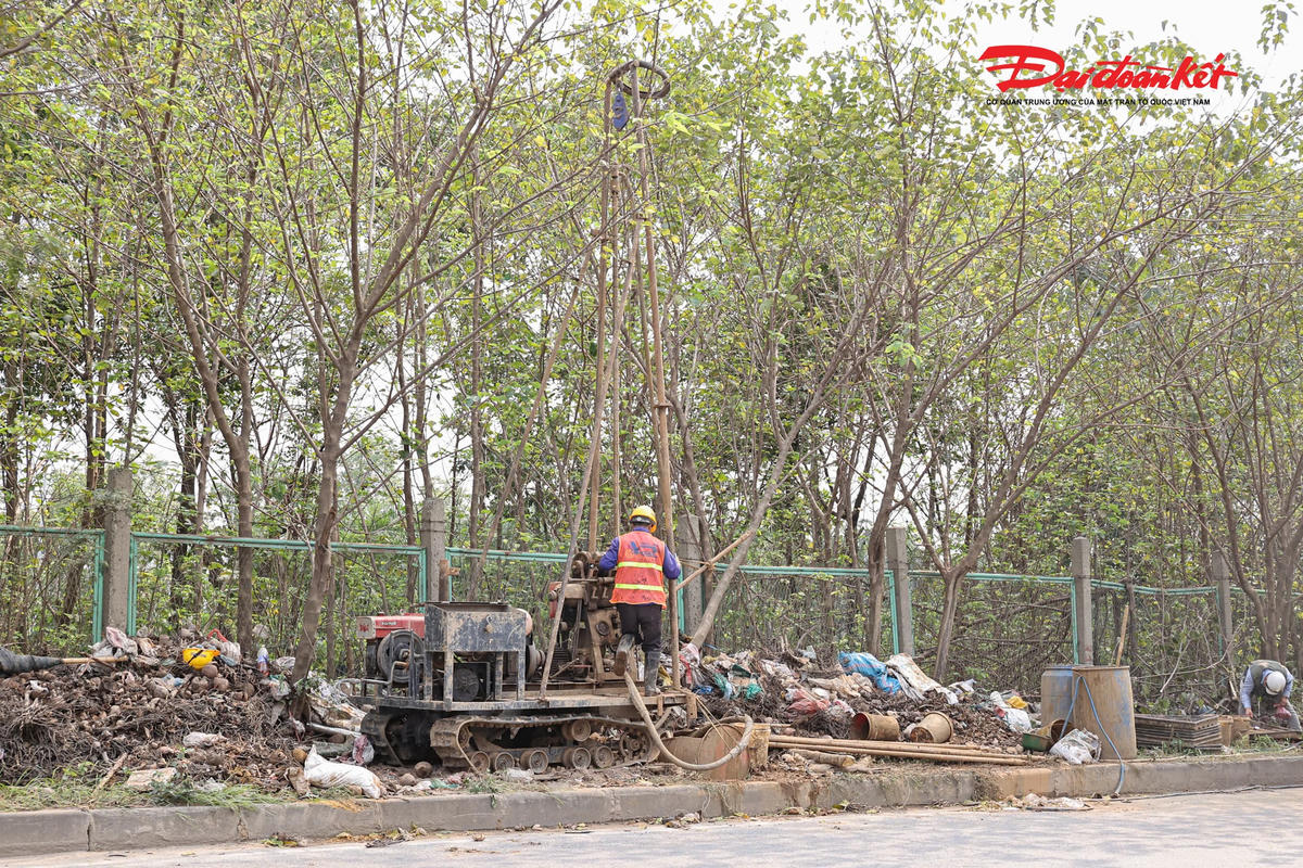 Dự án đang bước vào giai đoạn triển khai then chốt, khi công tác giải phóng mặt bằng được đẩy nhanh trên nhiều địa bàn, song song với việc hoàn tất các điều kiện cần thiết để khởi công những hạng mục đầu tiên.