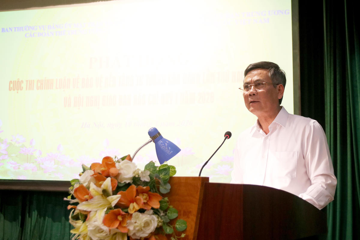 Phó Bí thư Đảng uỷ MTTQ, các đoàn thể Trung ương Trần Thắng phát biểu tại lễ phát động.