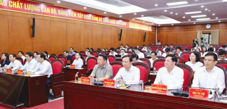 Quang cảnh hội nghị công bố kết quả bầu cử. Ảnh: H.H