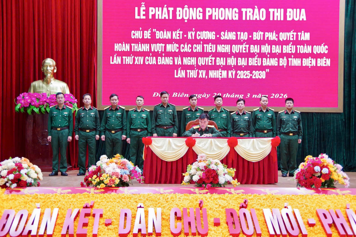 Quang cảnh Lễ phát động thi đua. Ảnh: L.L.