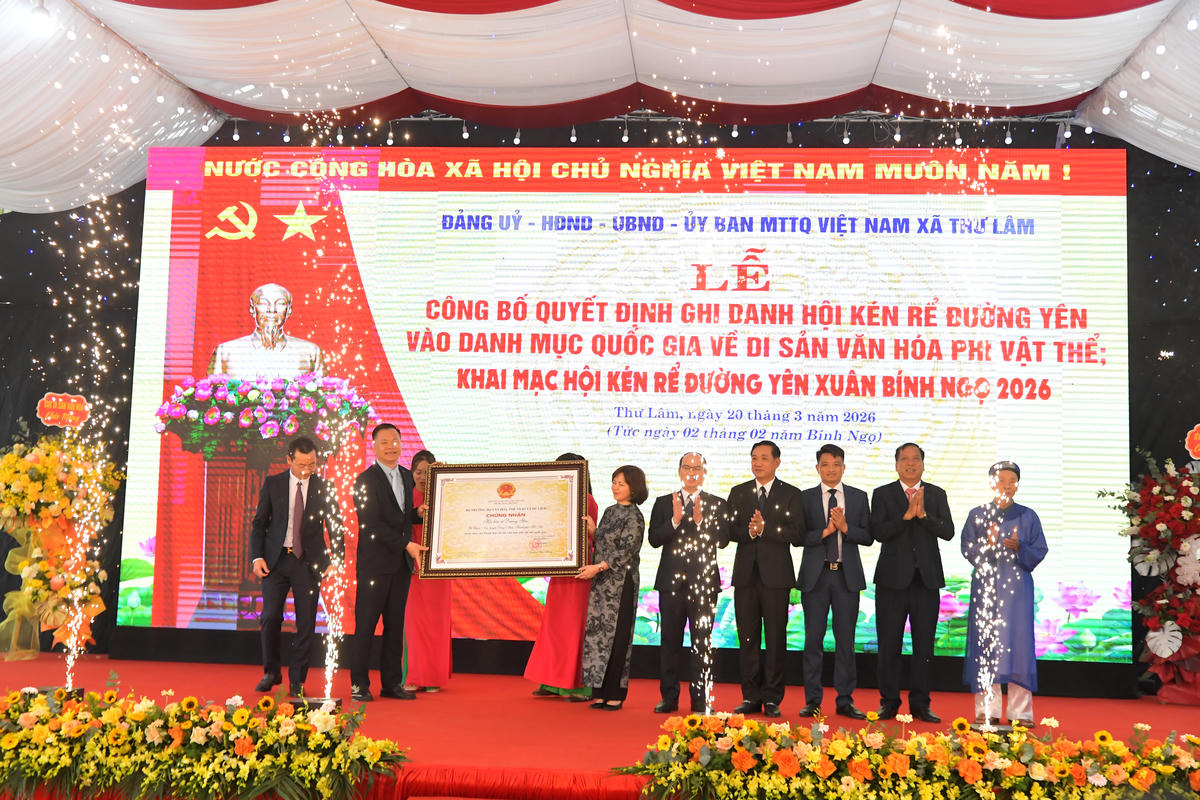 Lễ hội kén rể làng Đường Yên đón nhận chứng nhận ghi danh vào Danh mục Di sản văn hóa phi vật thể quốc gia.