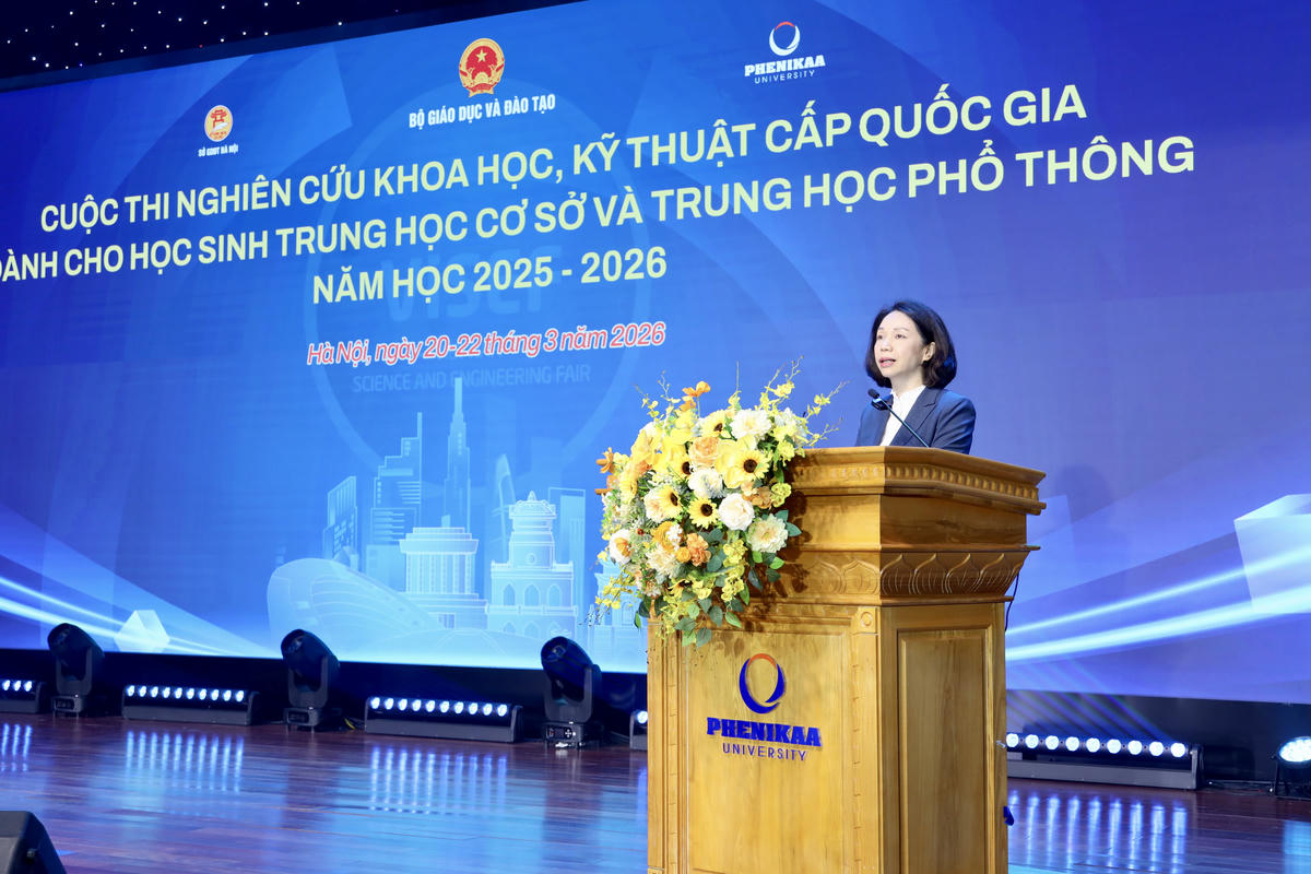 Phó Chủ tịch UBND TP Hà Nội Vũ Thu Hà phát biểu tại buổi lễ.