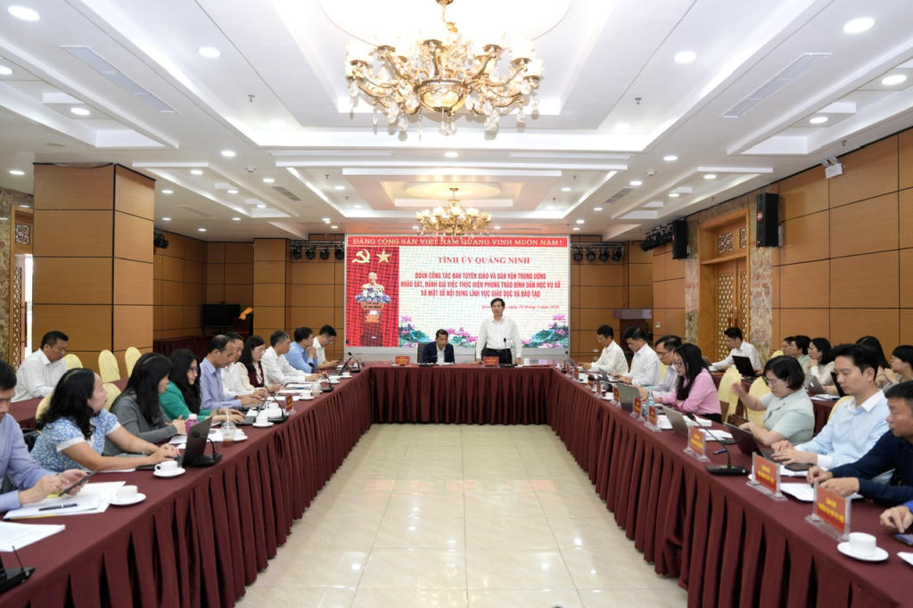 Quang cảnh buổi làm việc. Ảnh: QMG