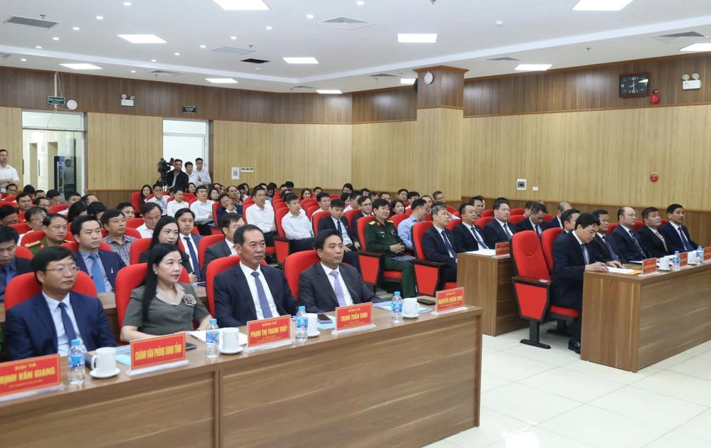 Các đại biểu dự buổi lễ vận hành chính thức IOC Thanh Hóa. Ảnh: Phong Sắc