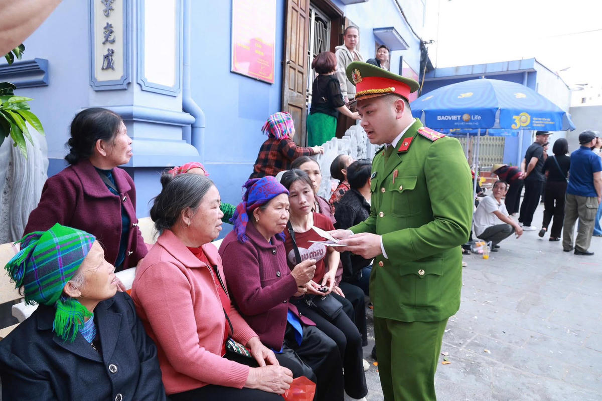 Phòng trào "Ba nhất" giúp cán bộ, chiến sĩ công an tỉnh Lạng Sơn nắm vững địa bàn, hỗ trợ nhân dân liên tục, thường xuyên khi phát sinh sự vụ.
